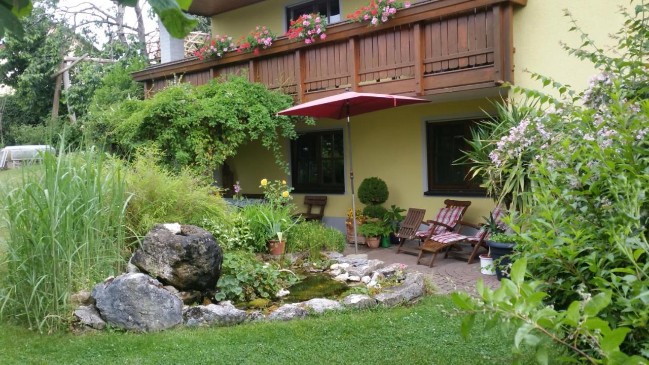 Ferienwohnung Adelhardt Eckersdorf Экстерьер фото