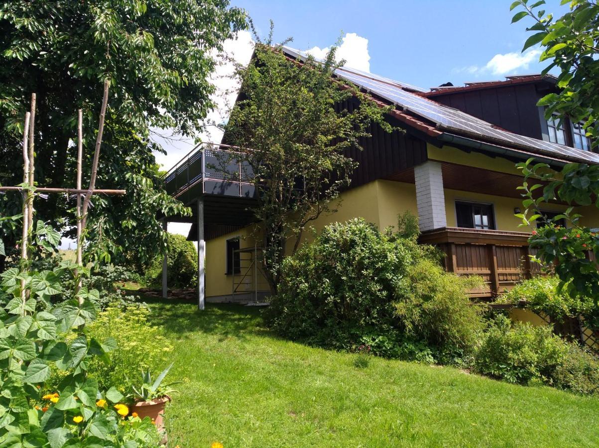 Ferienwohnung Adelhardt Eckersdorf Экстерьер фото