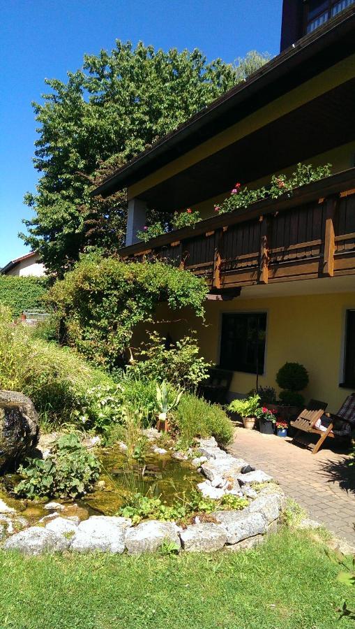 Ferienwohnung Adelhardt Eckersdorf Экстерьер фото