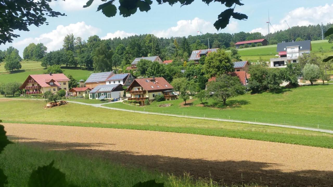 Ferienwohnung Adelhardt Eckersdorf Экстерьер фото