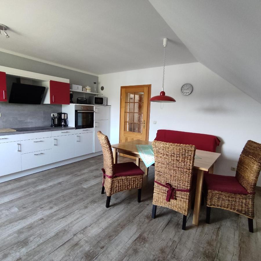 Ferienwohnung Adelhardt Eckersdorf Экстерьер фото